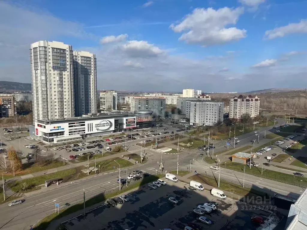 3-к кв. Кемеровская область, Новокузнецк просп. Н.С. Ермакова, 11 ... - Фото 0