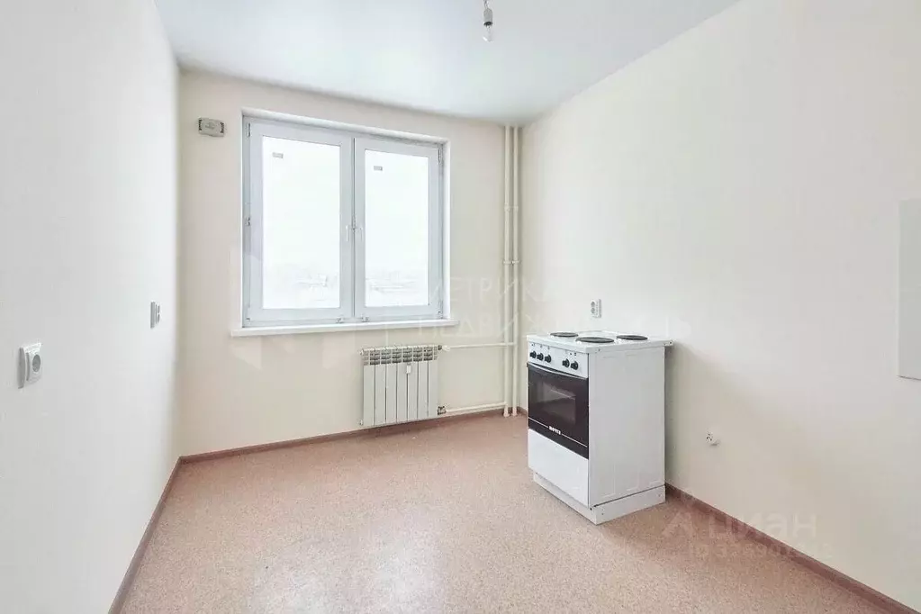 1-к кв. Тюменская область, Тюмень Антипино мкр, ул. Беловежская, 21 ... - Фото 1