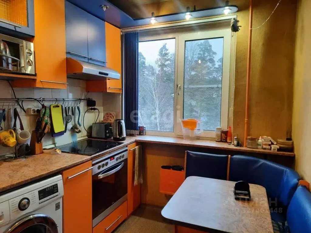 3-к кв. Иркутская область, Иркутск Карпинская ул., 21А (59.6 м) - Фото 1