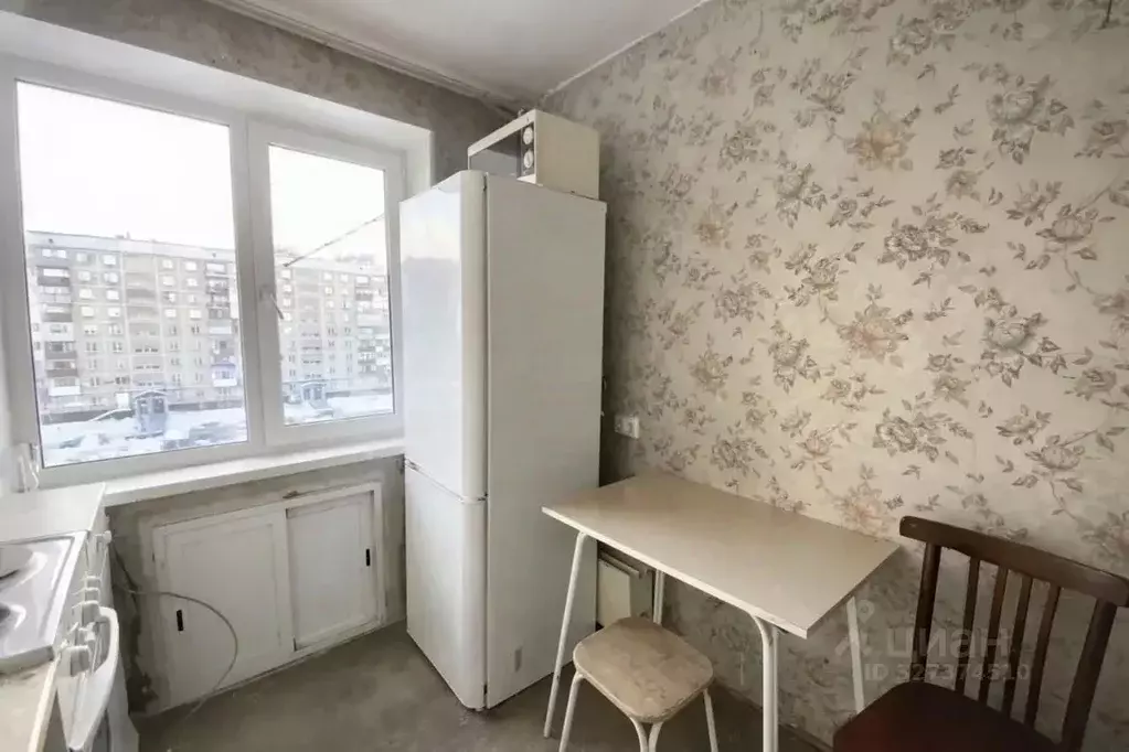 2-к кв. Кемеровская область, Новокузнецк ул. Кирова, 93 (44.0 м) - Фото 2