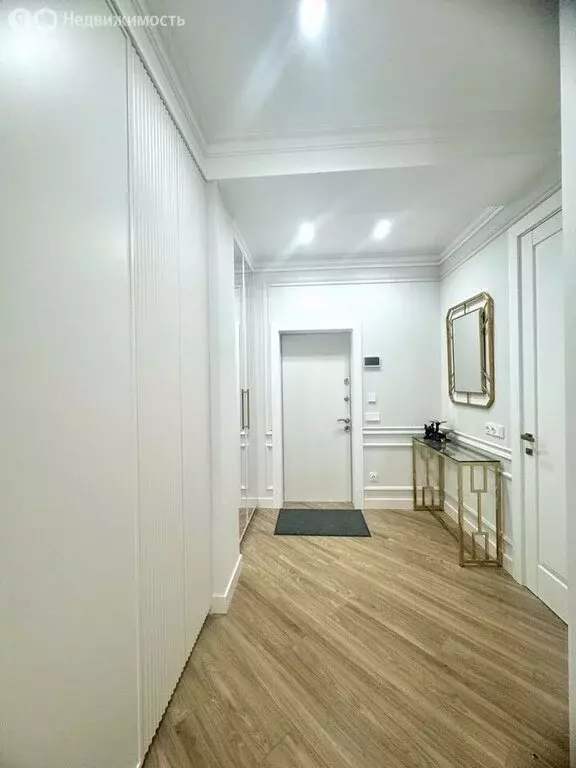 2-комнатная квартира: Ялта, Парковый проезд, 9 (101 м) - Фото 2