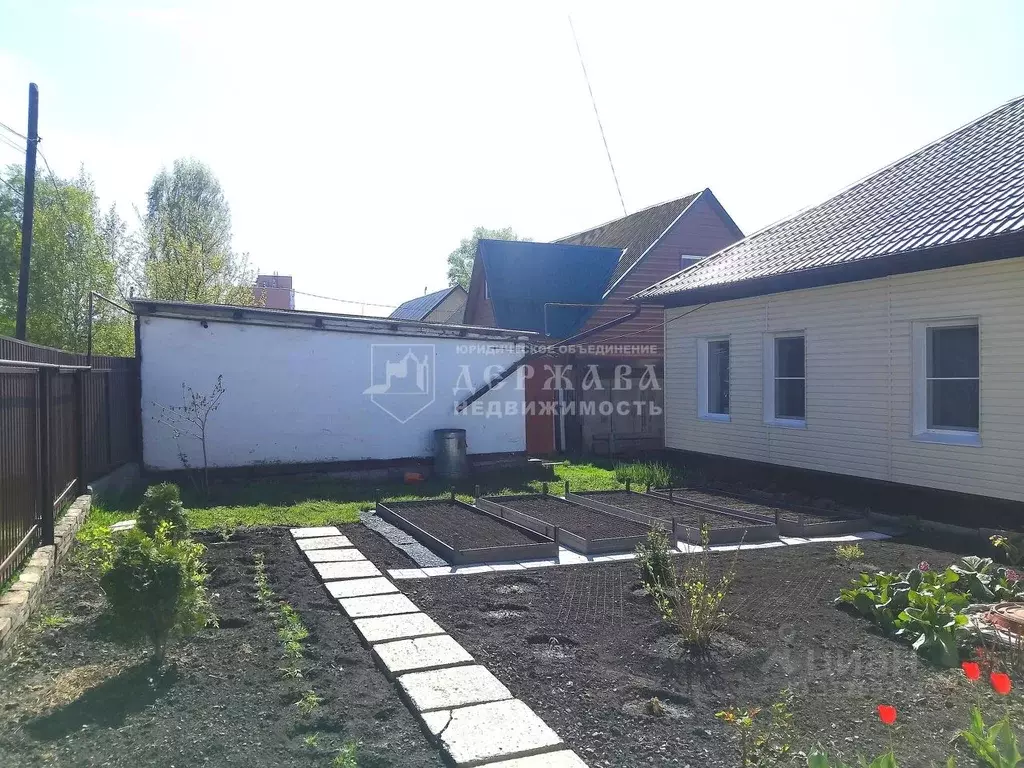 Дом в Кемеровская область, Кемерово ул. Юрия Смирнова (65 м) - Фото 1