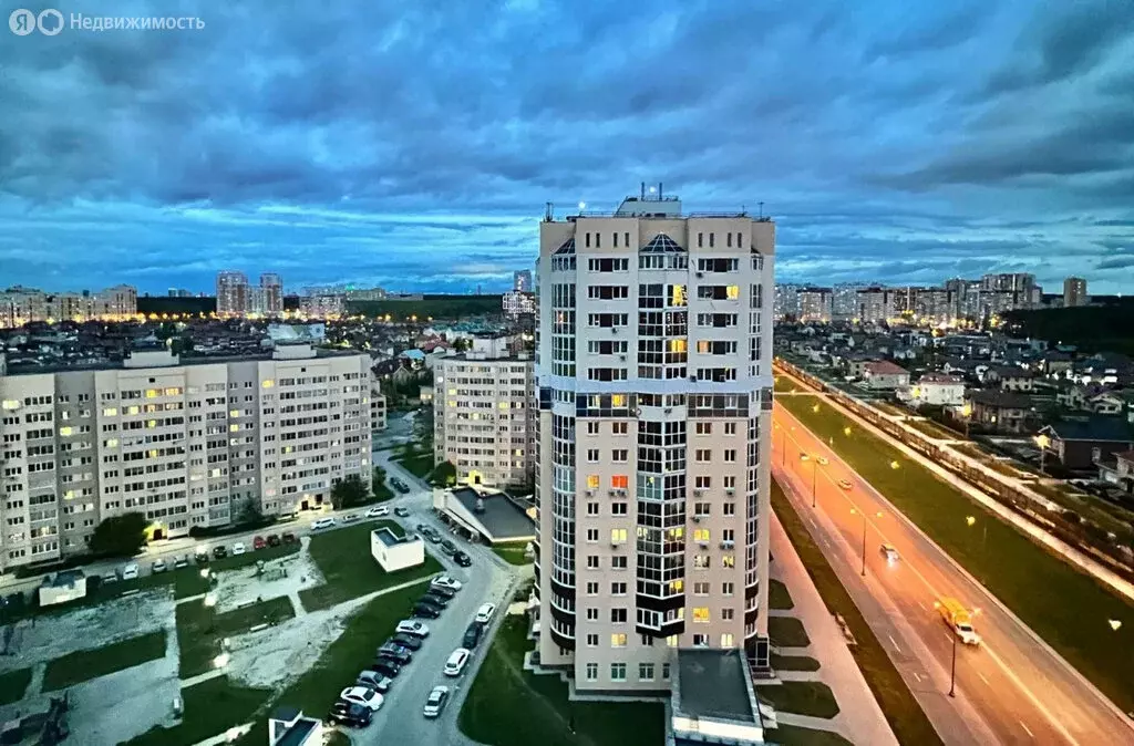 2-комнатная квартира: Екатеринбург, улица Чкалова, 258 (63 м) - Фото 0