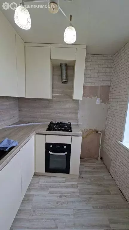 2-комнатная квартира: Коркино, улица Карла Маркса, 16 (46.6 м) - Фото 1