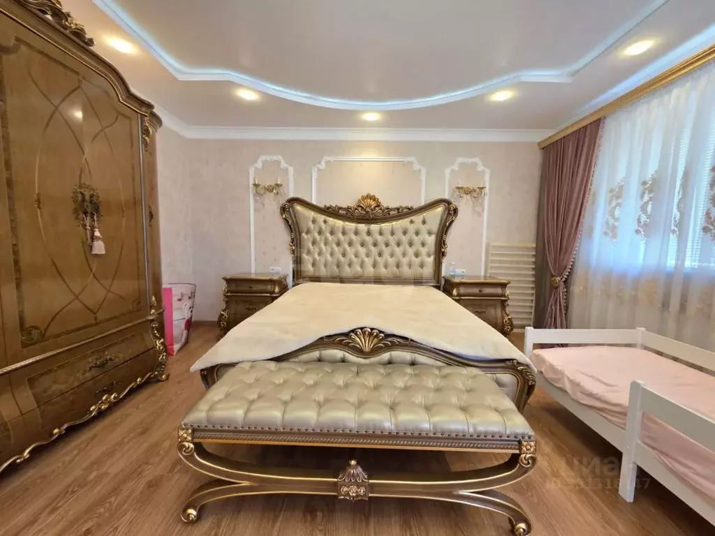 Дом в Крым, Саки ул. Номана Челебиджихана (184 м) - Фото 1