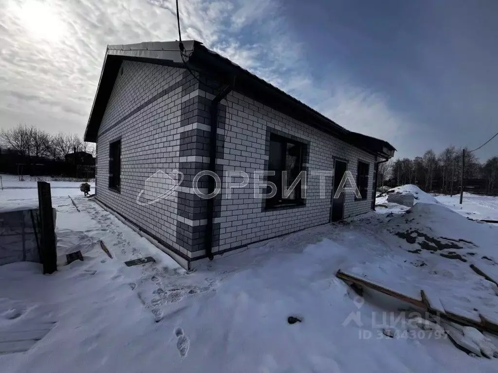Дом в Тюменская область, Тюмень Яровское садовое товарищество, ул. ... - Фото 0