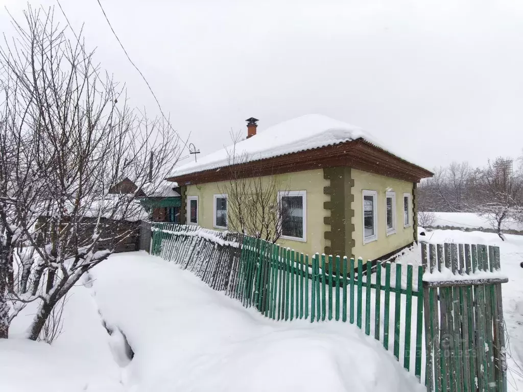 Дом в Кемеровская область, Новокузнецк Дорожная ул., 80 (60 м) - Фото 1