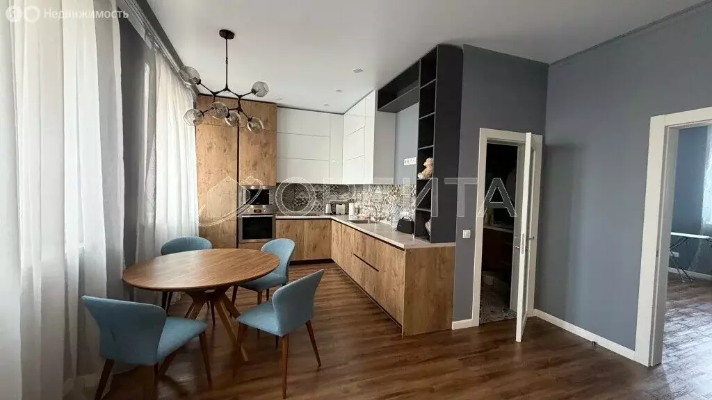 2-комнатная квартира: Тюмень, улица Короленко, 12 (66.1 м) - Фото 1