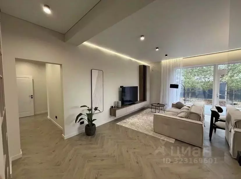 Коттедж в Свердловская область, Белоярский муниципальный округ, с. ... - Фото 1