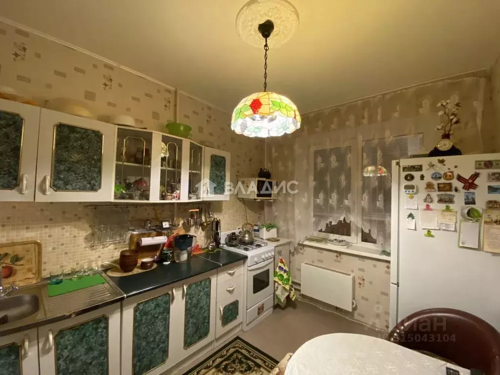 2-к кв. Волгоградская область, Волгоград ул. Маршала Воронова, 22 ... - Фото 0