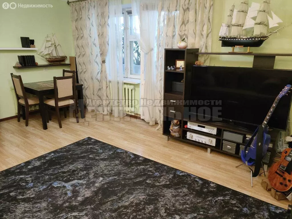 2-комнатная квартира: Смоленск, улица Багратиона, 22А (66.8 м) - Фото 2