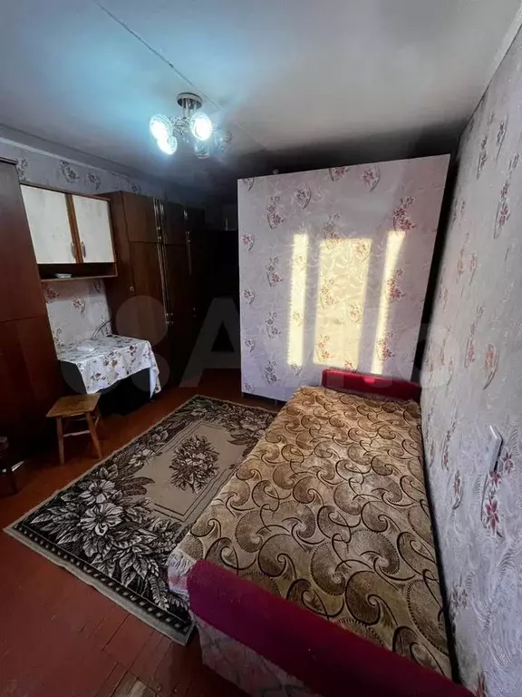 Комната 17,5 м в 9-к., 3/5 эт. - Фото 1