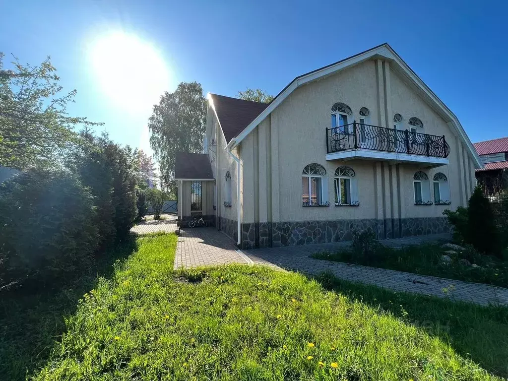 Дом в Санкт-Петербург, Санкт-Петербург, Павловск ул. Александра . - Фото 1