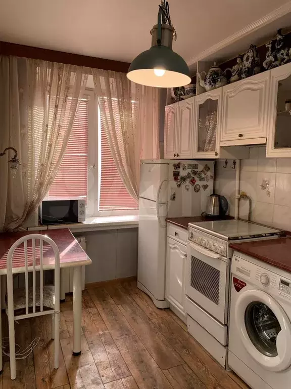 2-к. квартира, 50 м, 7/9 эт. - Фото 0