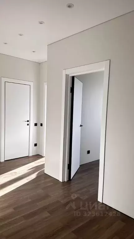 2-к кв. Красноярский край, Красноярск ул. Петра Подзолкова, 3И (56.2 ... - Фото 2