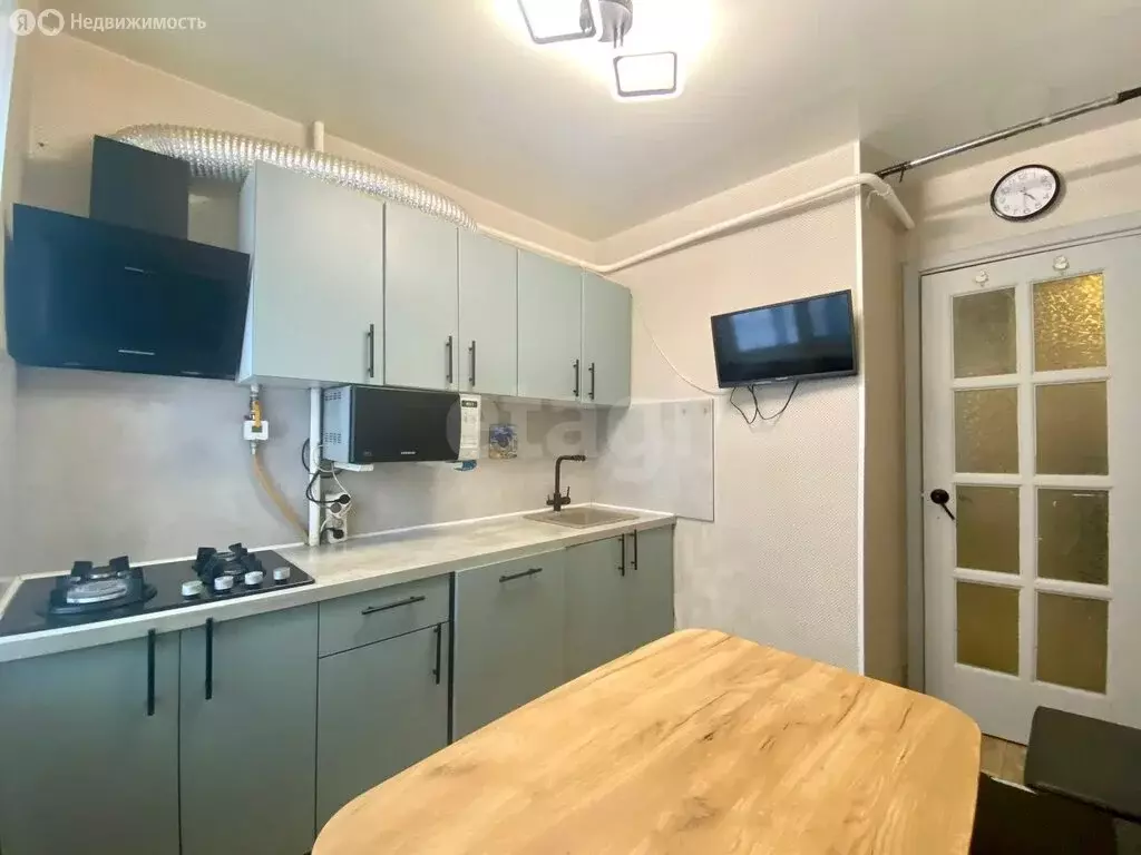 2-комнатная квартира: Пермь, Братская улица, 8 (44.1 м) - Фото 1