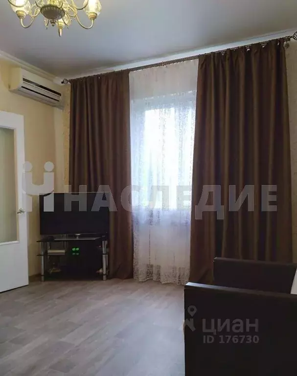 Дом в Ростовская область, Шахты ул. Артема (69 м) - Фото 0