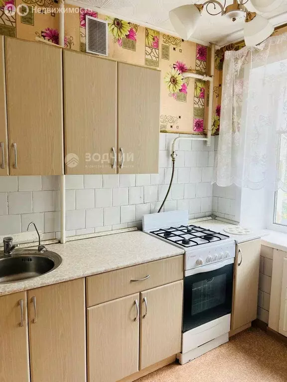 1-комнатная квартира: Чебоксары, проспект Мира, 21 (29.5 м) - Фото 0