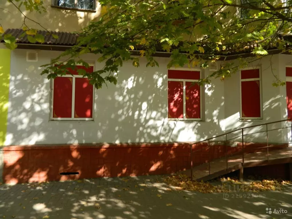 Помещение свободного назначения в Смоленская область, Ярцево ул. ... - Фото 2