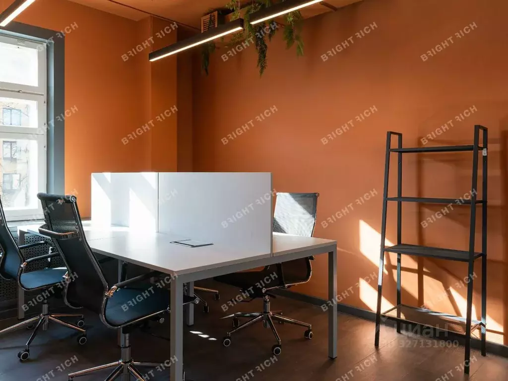 Офис в Санкт-Петербург Днепропетровская ул., 14Б (345 м) - Фото 1