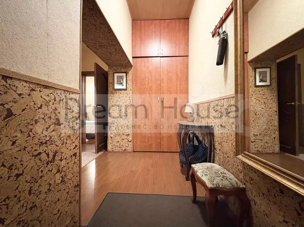 2-к. квартира, 60,6 м, 1/5 эт. - Фото 1
