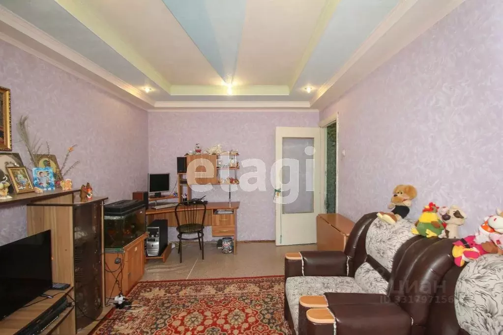 3-к кв. Тюменская область, Тобольск 10-й мкр, 36 (65.0 м) - Фото 1