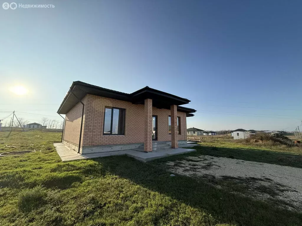 Дом в Симферопольский район, село Урожайное (104 м) - Фото 2