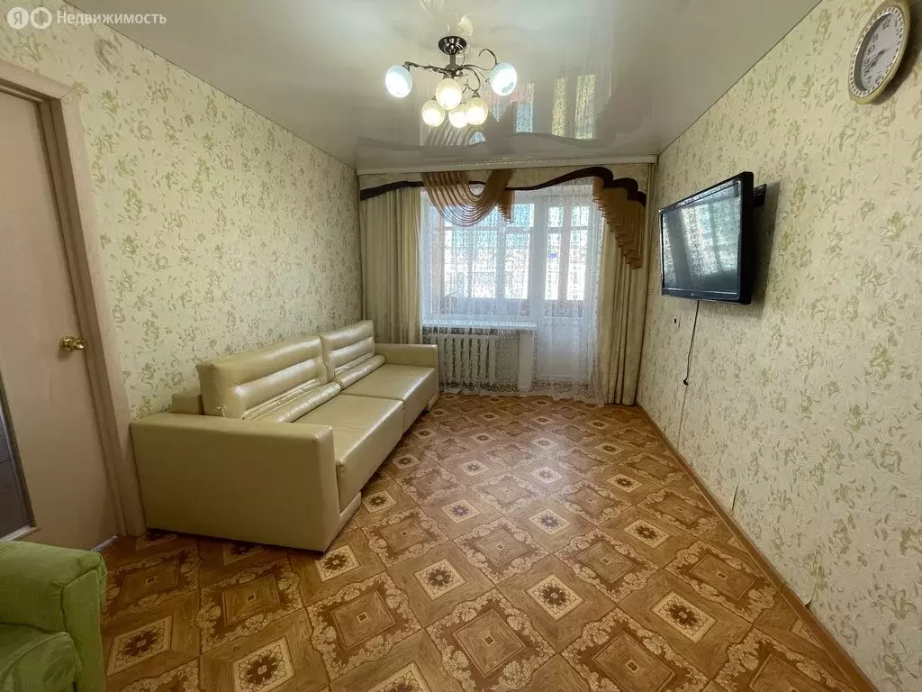 3-комнатная квартира: Ишимбай, улица Чкалова, 15 (50.2 м) - Фото 0