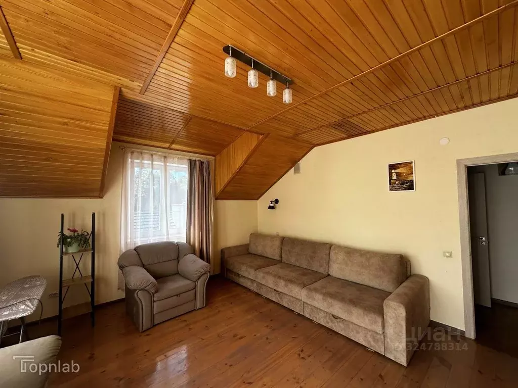 Дом в Калининградская область, Гвардейский муниципальный округ, пос. ... - Фото 1