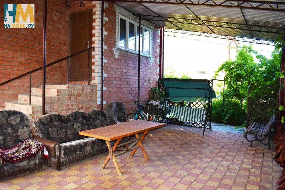 Дом в Краснодарский край, Ейск ул. Мичурина, 66 (120 м) - Фото 1