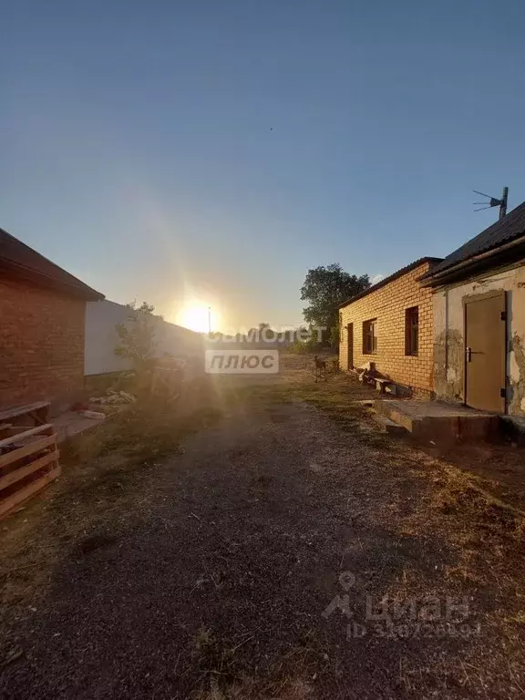Дом в Калмыкия, Элиста ул. 28-й Армии (75 м) - Фото 0