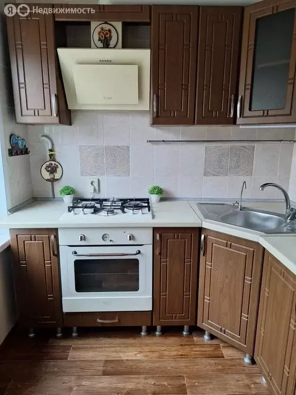 3-комнатная квартира: Астрахань, улица Николая Островского, 66к2 (58.3 ... - Фото 2