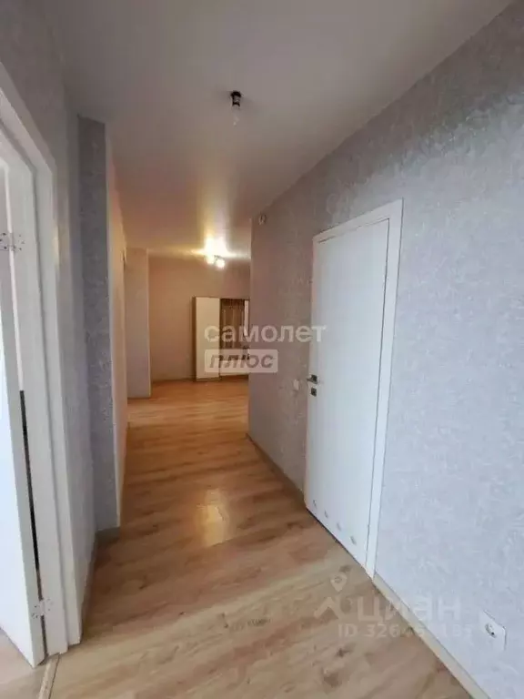 1-к кв. Белгородская область, Старый Оскол Центральный мкр, 1/1 (56.1 ... - Фото 2