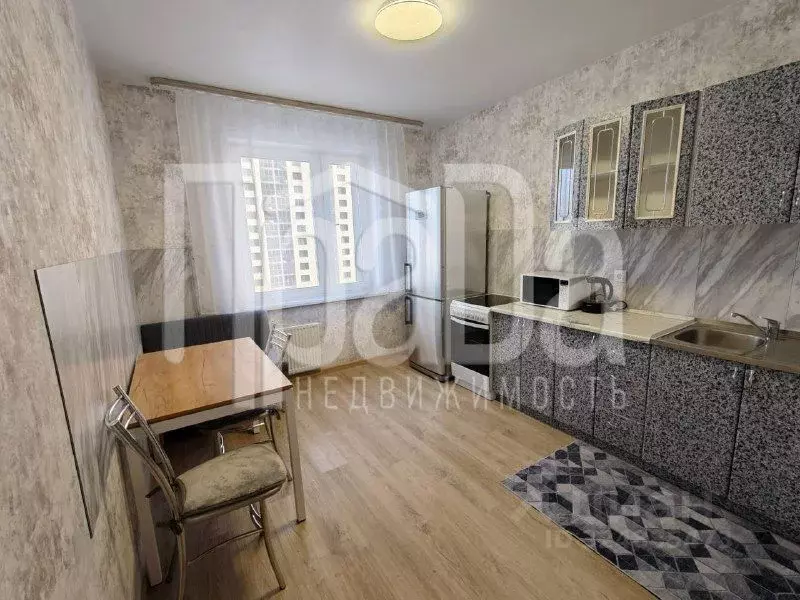 2-к кв. Красноярский край, Красноярск Свердловская ул., 6Л (58.8 м) - Фото 1