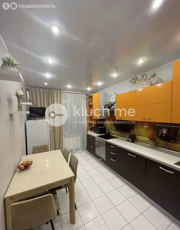 3-комнатная квартира: Казань, Чистопольская улица, 82 (80 м) - Фото 1