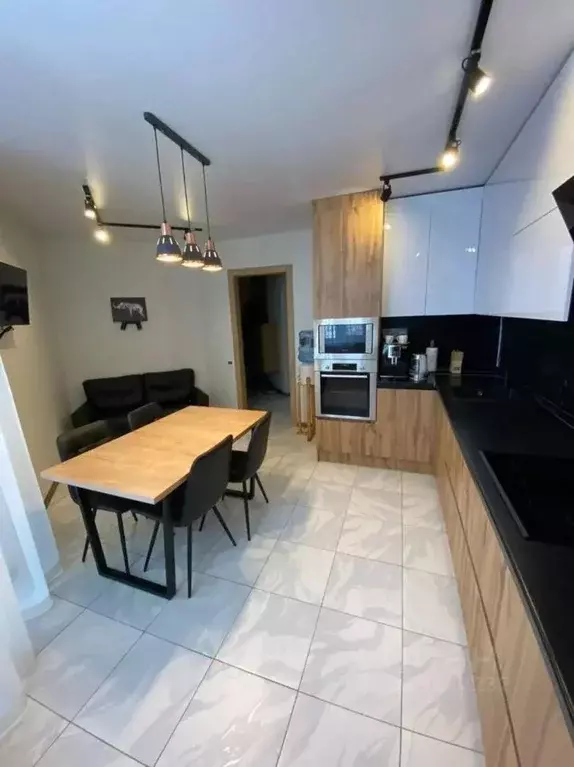 2-к кв. Самарская область, Самара Осетинская ул., 12 (77.9 м) - Фото 0