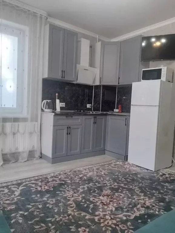 Дом в Карачаево-Черкесия, Зеленчукский район, с. Архыз ул. Курджиева, ... - Фото 0