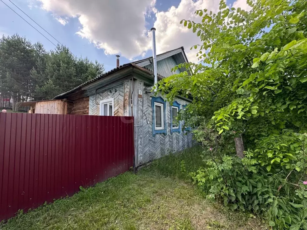 Дом в Кировская область, Вятскополянский район, пос. Усть-Люга ... - Фото 1