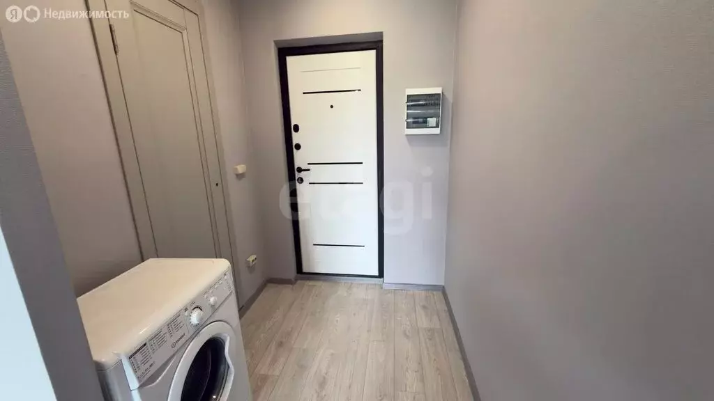 Квартира-студия: Кемерово, Октябрьский проспект, 85 (22.8 м) - Фото 1