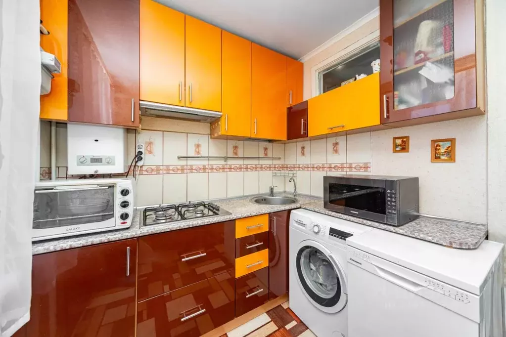 3-к кв. Карелия, Петрозаводск ул. Лизы Чайкиной, 8 (60.0 м) - Фото 0