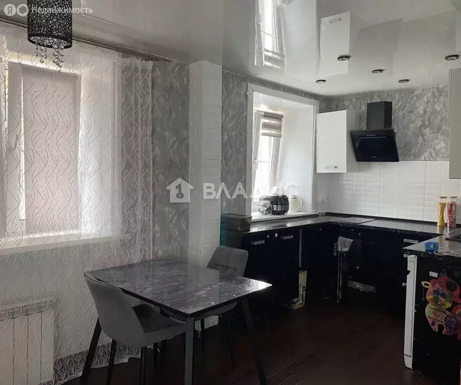 2-комнатная квартира: Улан-Удэ, Комсомольская улица, 40 (42 м) - Фото 2