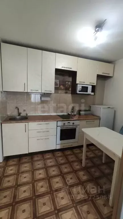 Комната Коми, Усинск ул. 60 лет Октября, 14 (28.6 м) - Фото 1