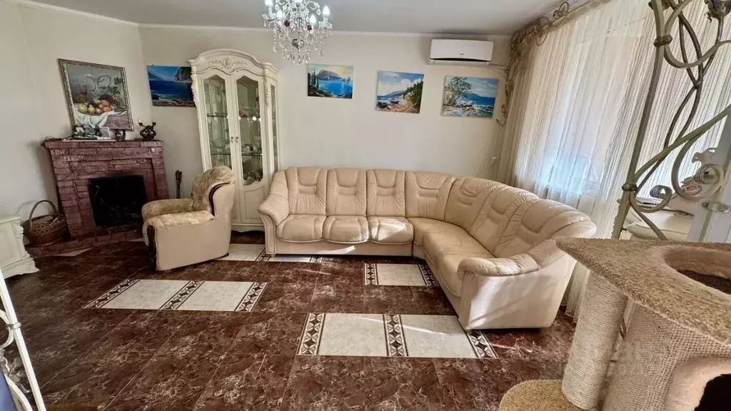 6-к кв. Севастополь просп. Победы, 25 (148.0 м) - Фото 1