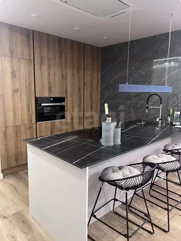 1-к кв. Сахалинская область, Южно-Сахалинск Горная ул., 8/9 (50.0 м) - Фото 1