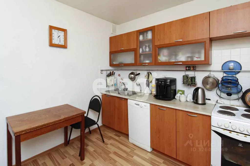 2-к кв. Тюменская область, Тюмень Широтная ул., 171 (56.7 м) - Фото 1