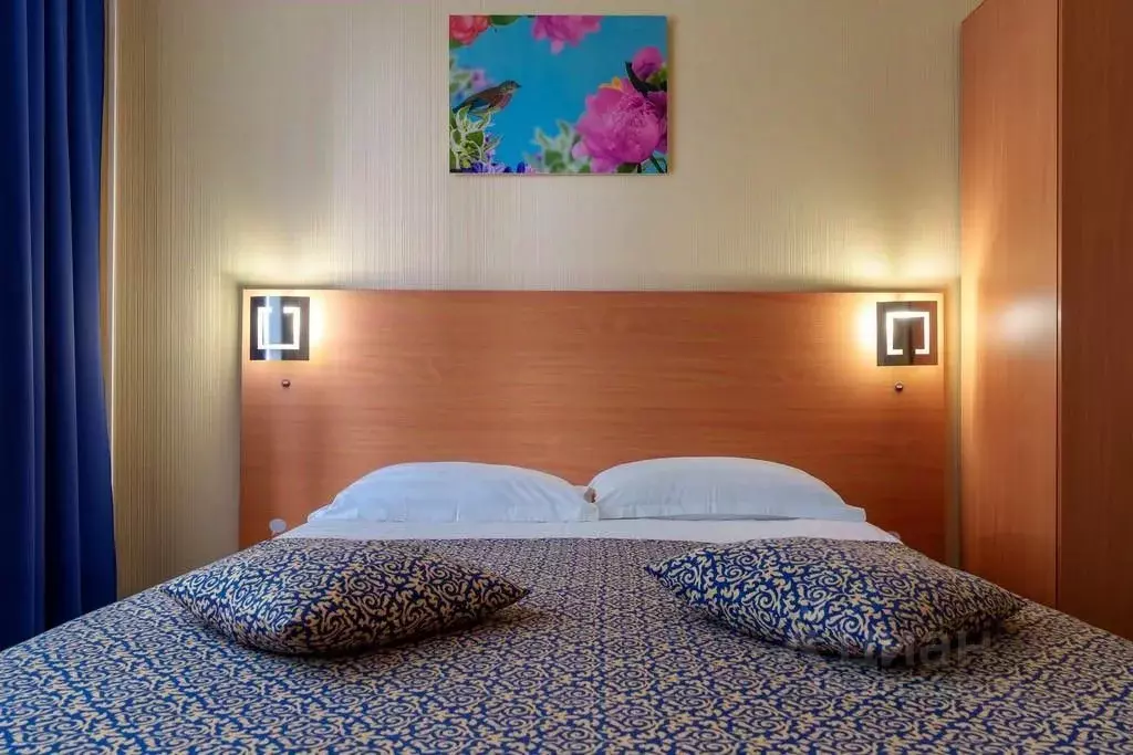 Комната Омская область, Омск ул. Суворова, 110 (15.0 м) - Фото 1