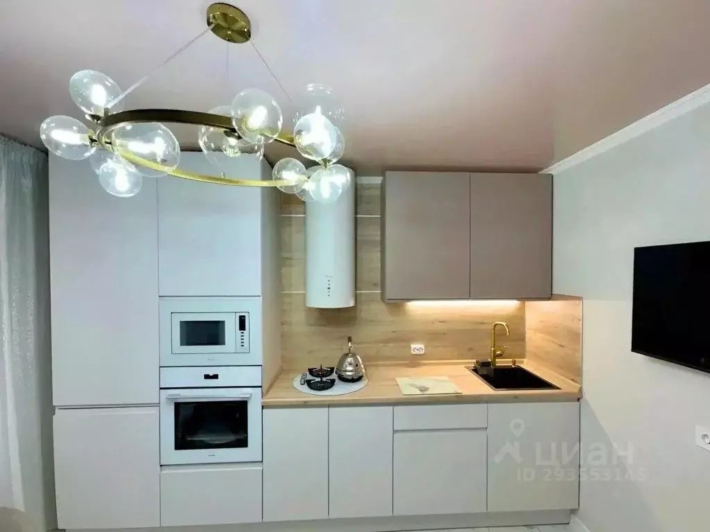 2-к кв. Татарстан, Елабуга 4/5 мкр, ул. Хирурга Нечаева, 16 (65.0 м) - Фото 1