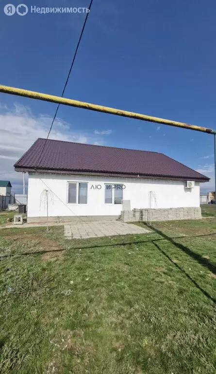 Дом в село Клещевка, Мирная улица, 76 (166 м) - Фото 1