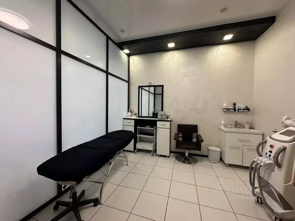 Помещение свободного назначения в Чувашия, Чебоксары ул. Афанасьева, ... - Фото 1