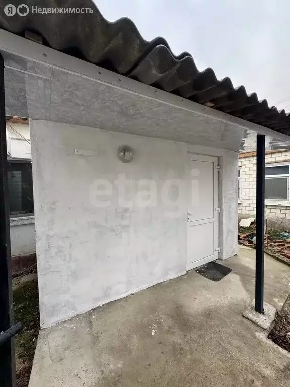 1-комнатная квартира: Белогорск, улица Крылова, 38 (21 м) - Фото 2